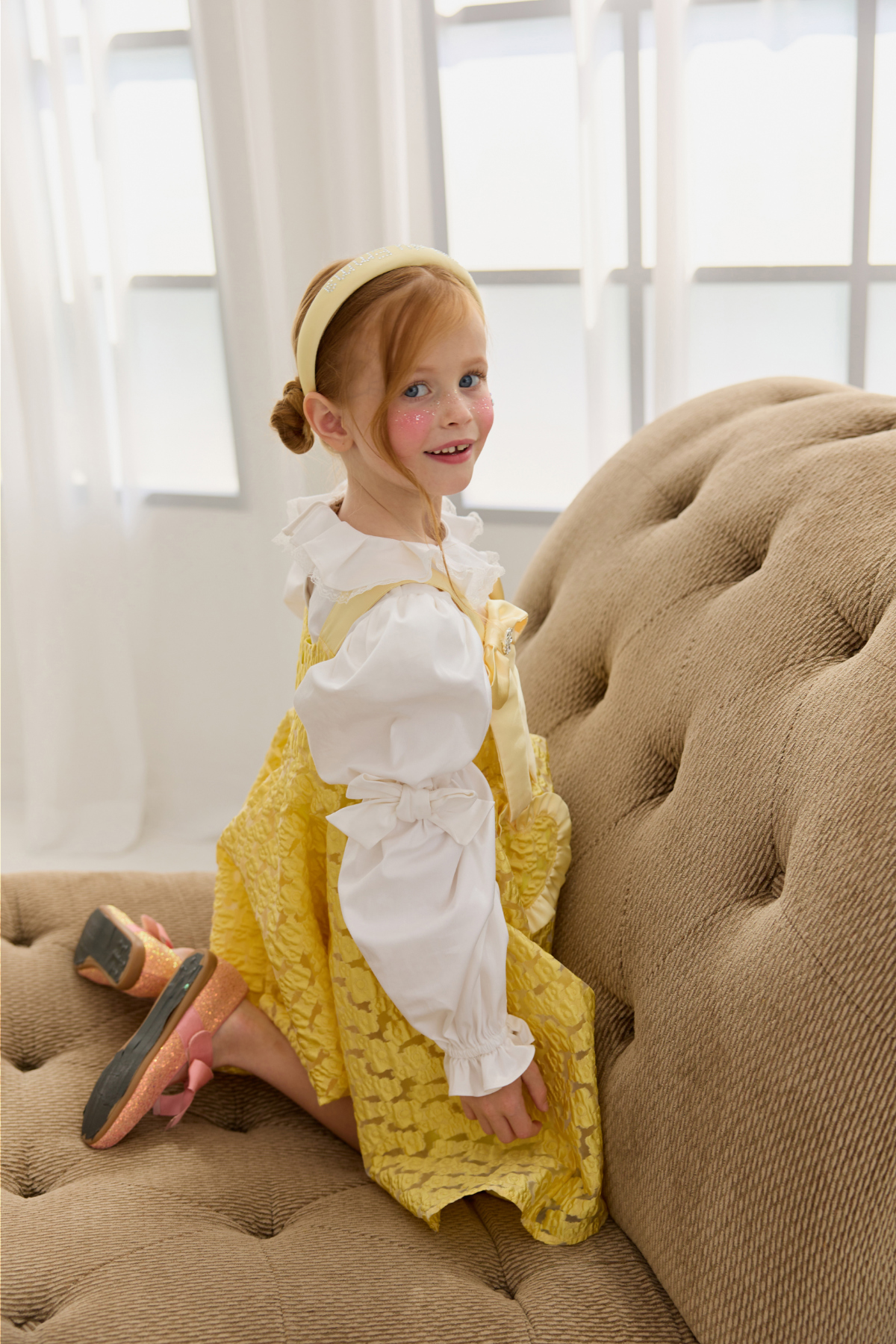 드레스 모델 착용 이미지-S85L121