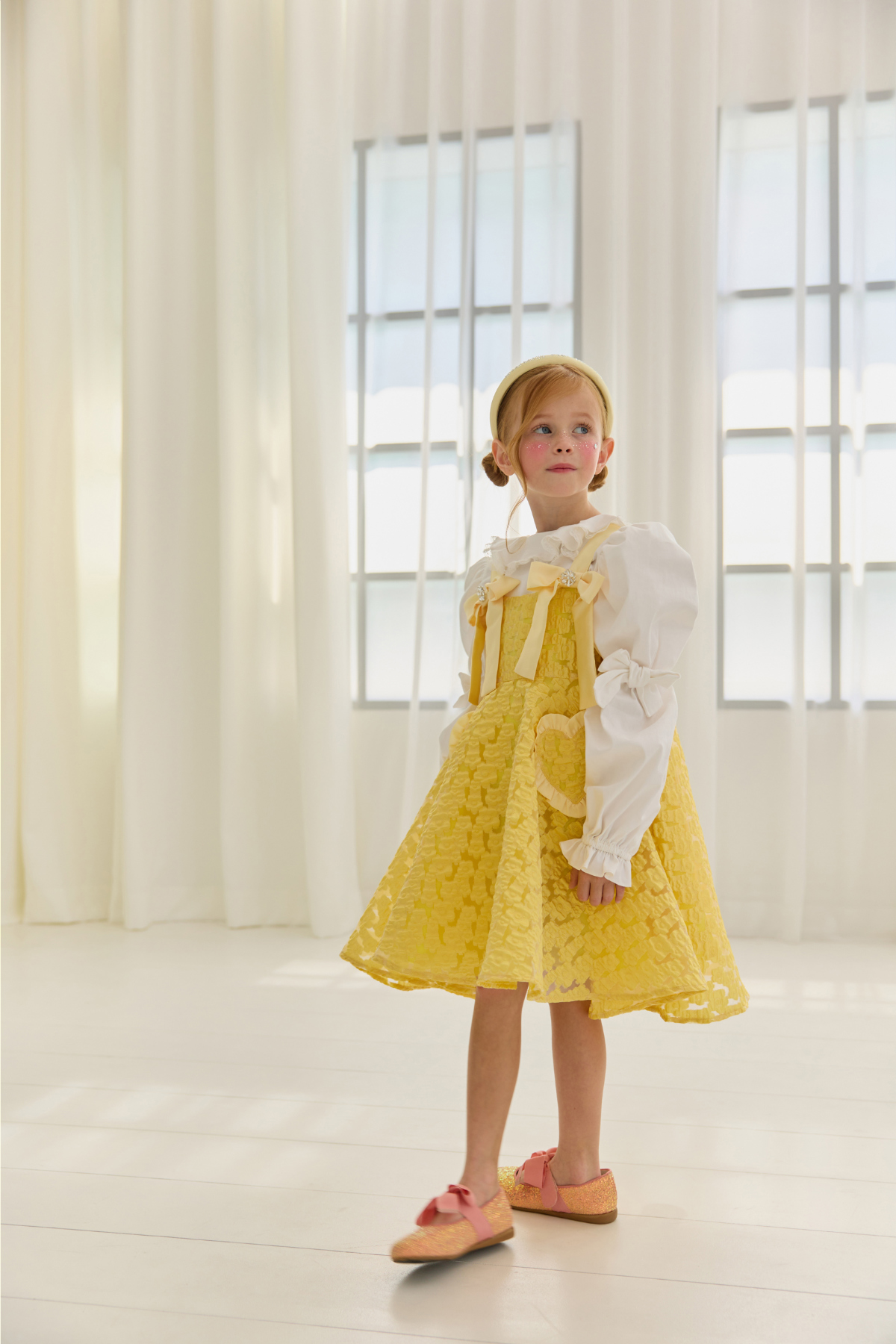 드레스 모델 착용 이미지-S85L92