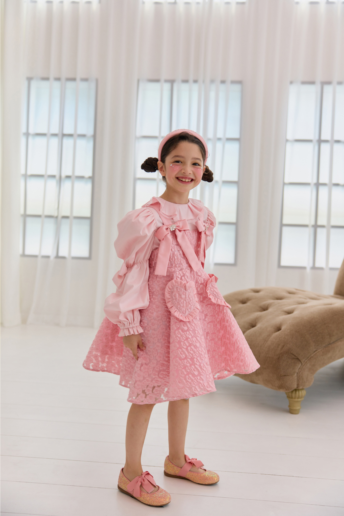 드레스 모델 착용 이미지-S82L11