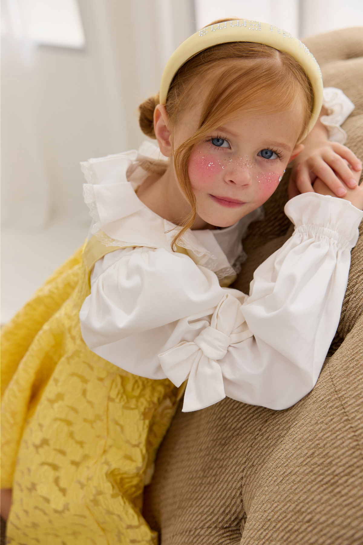 드레스 모델 착용 이미지-S85L118