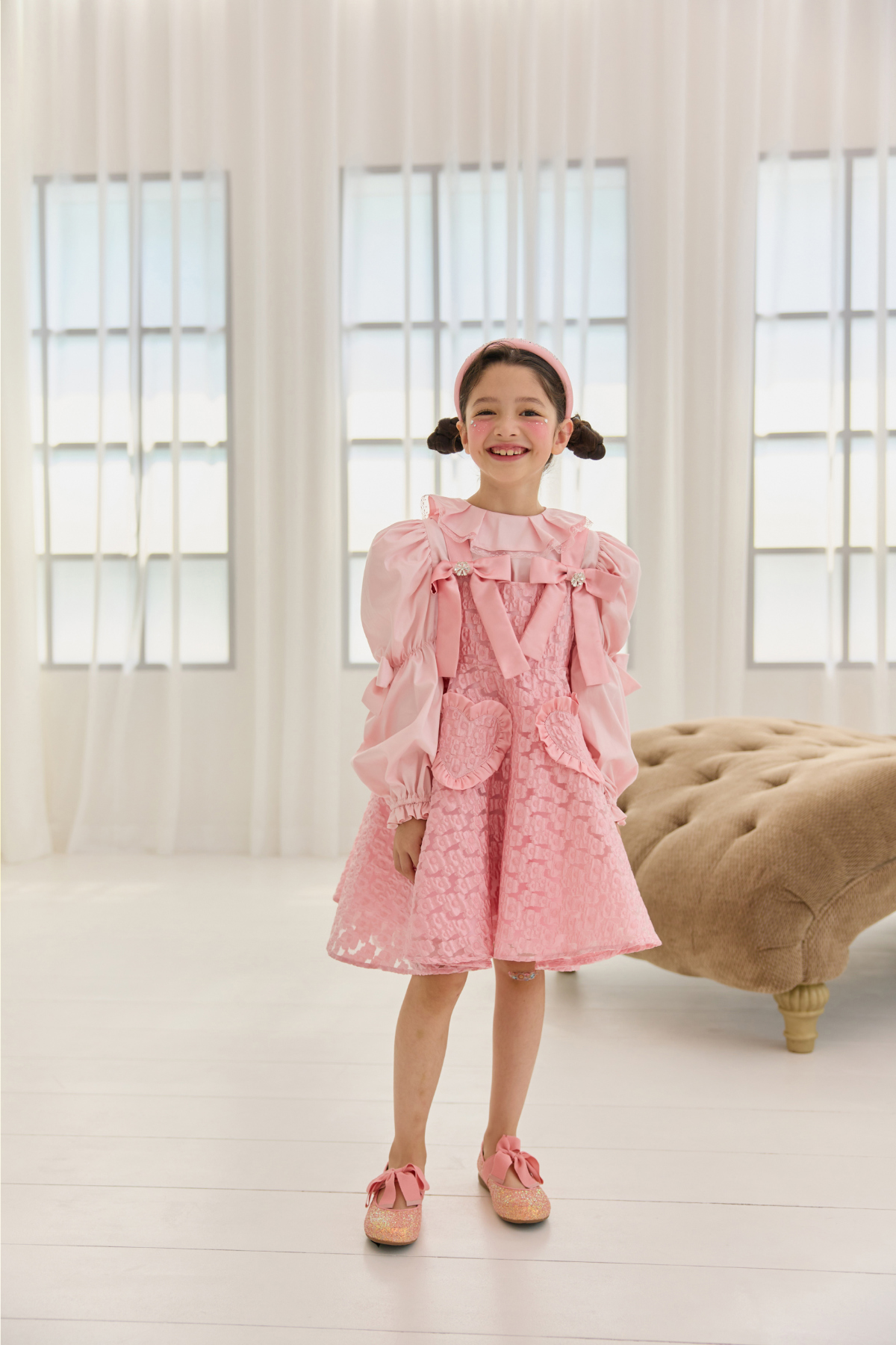 드레스 모델 착용 이미지-S82L29