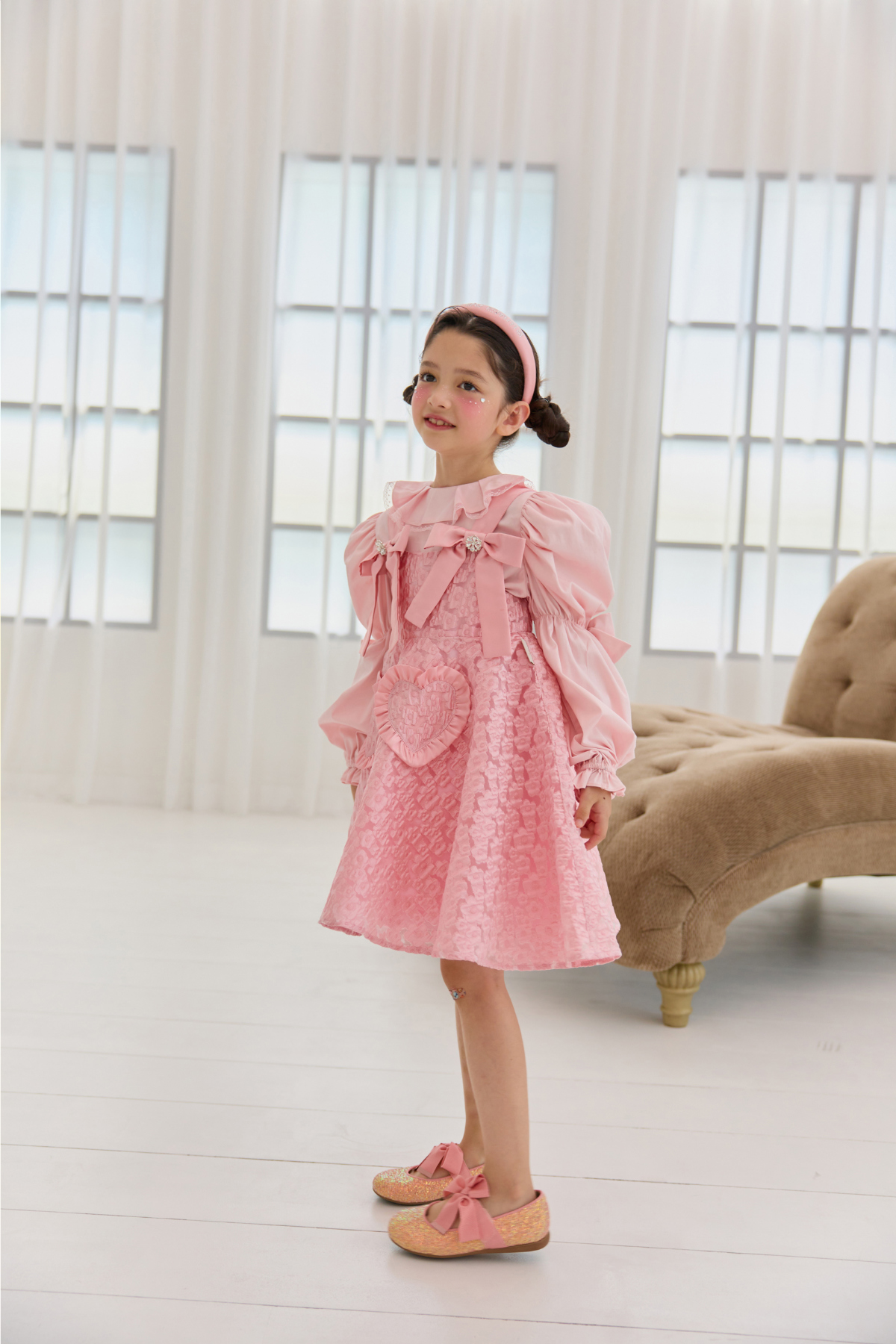 드레스 모델 착용 이미지-S82L14