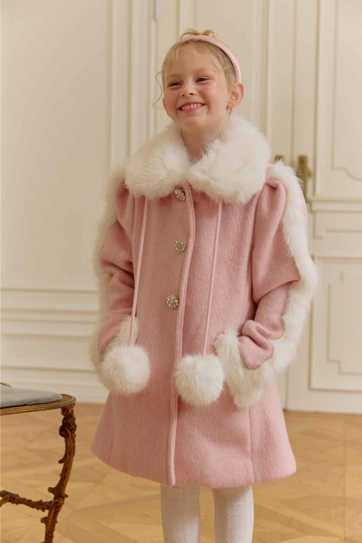 코트 모델 착용 이미지-S112L17