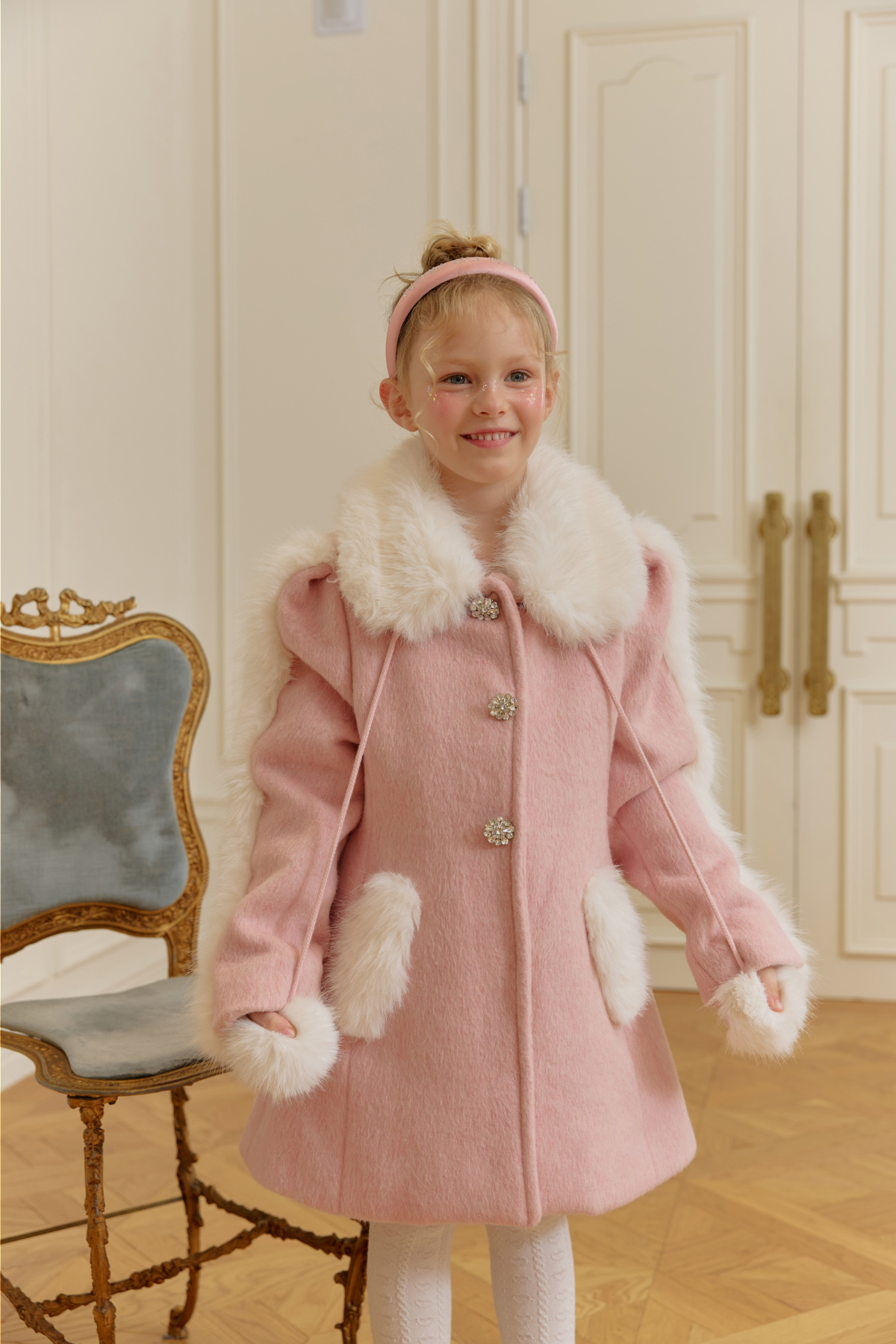 코트 모델 착용 이미지-S112L26