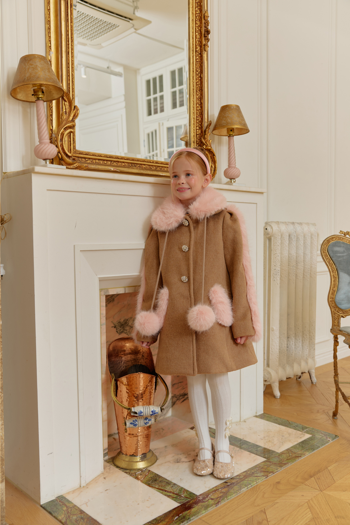 코트 모델 착용 이미지-S111L52