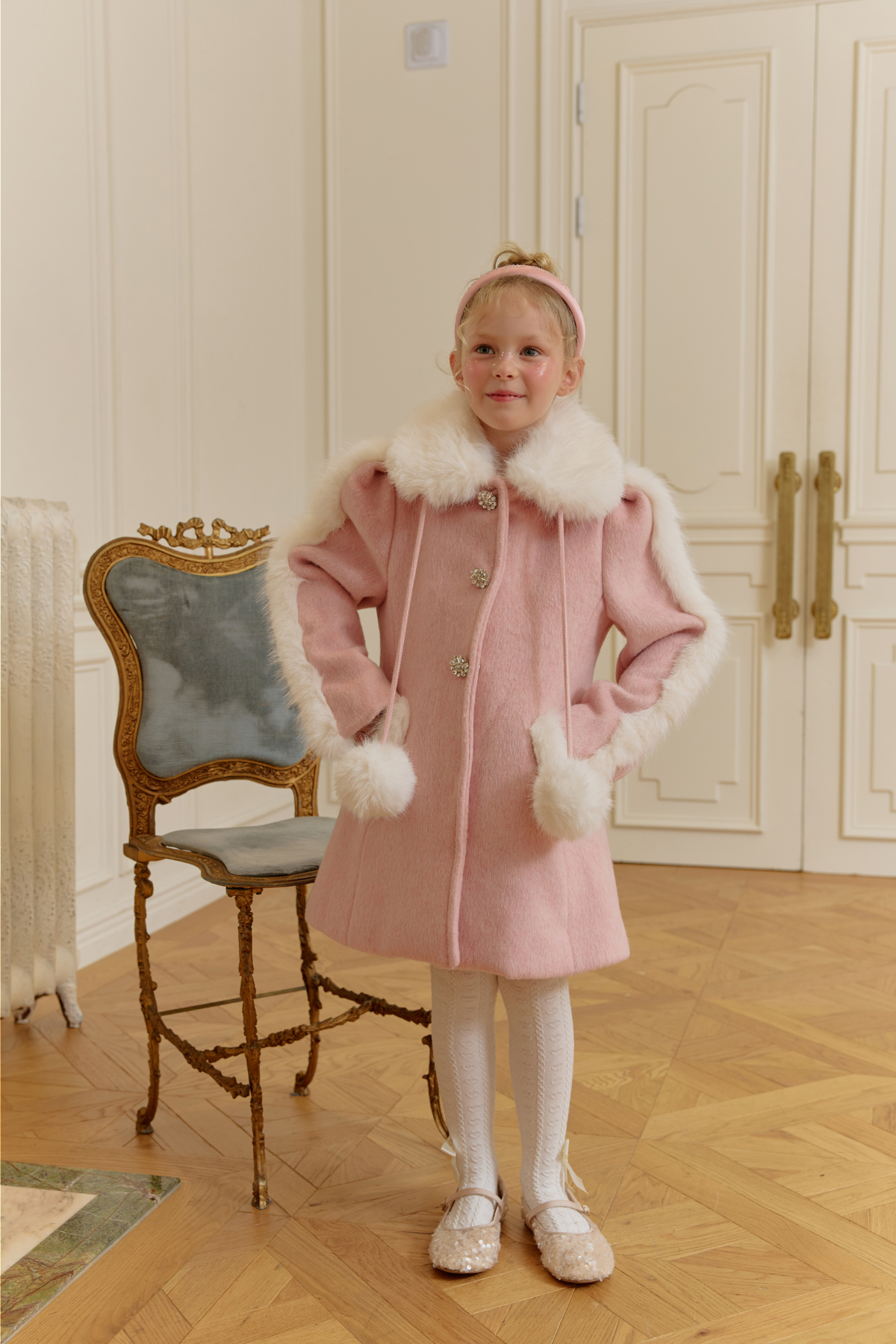 코트 모델 착용 이미지-S112L28