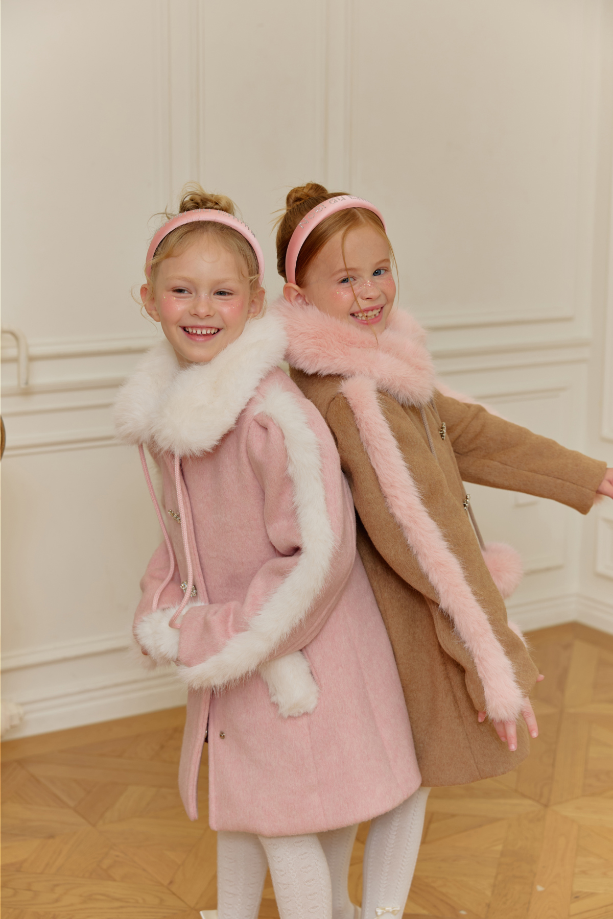 코트 모델 착용 이미지-S112L61