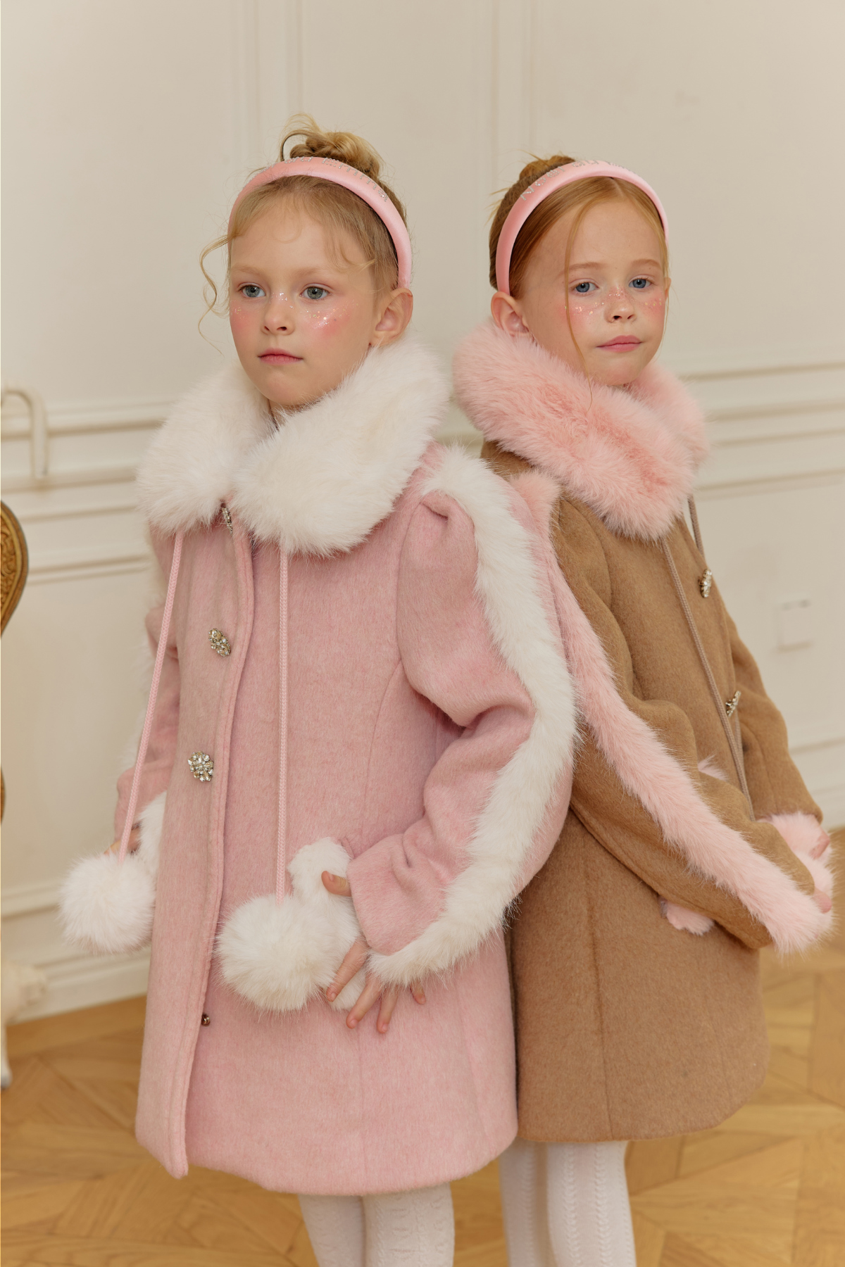 코트 모델 착용 이미지-S112L69