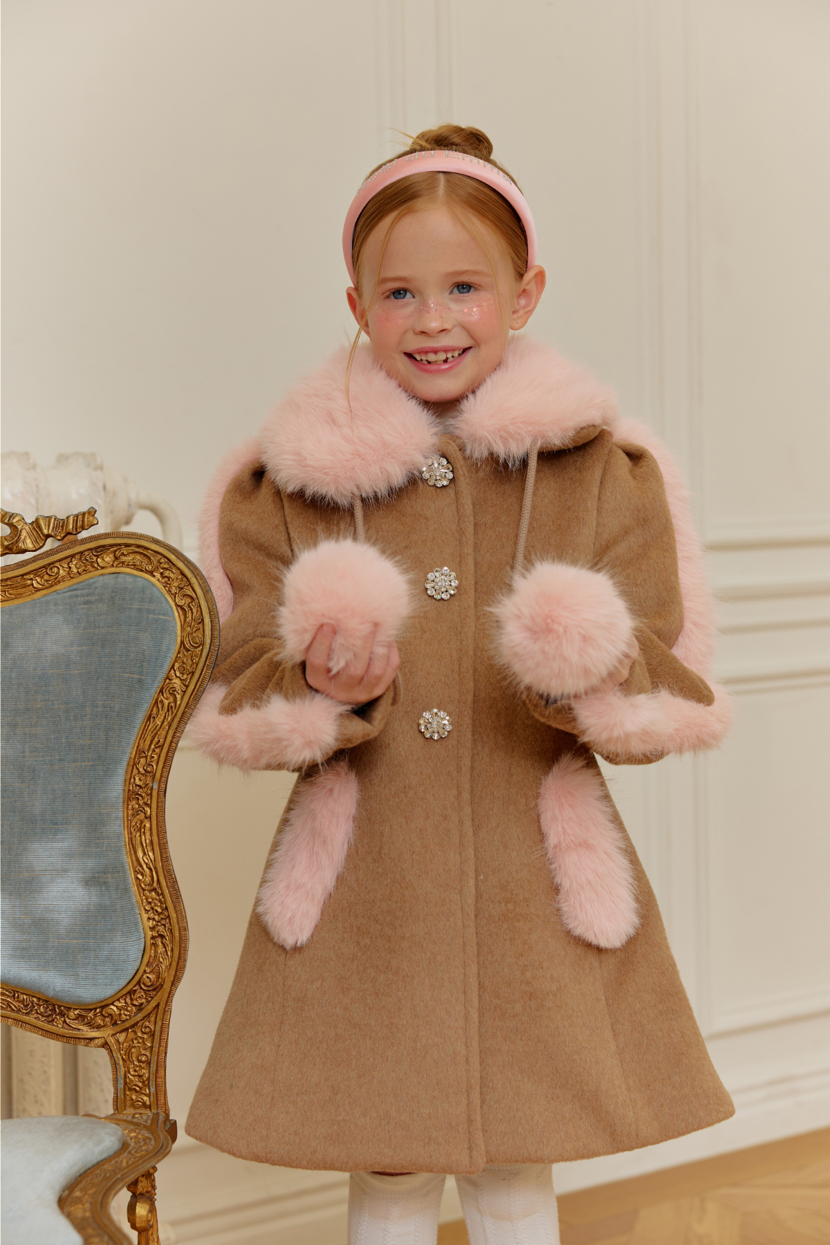 코트 모델 착용 이미지-S111L27