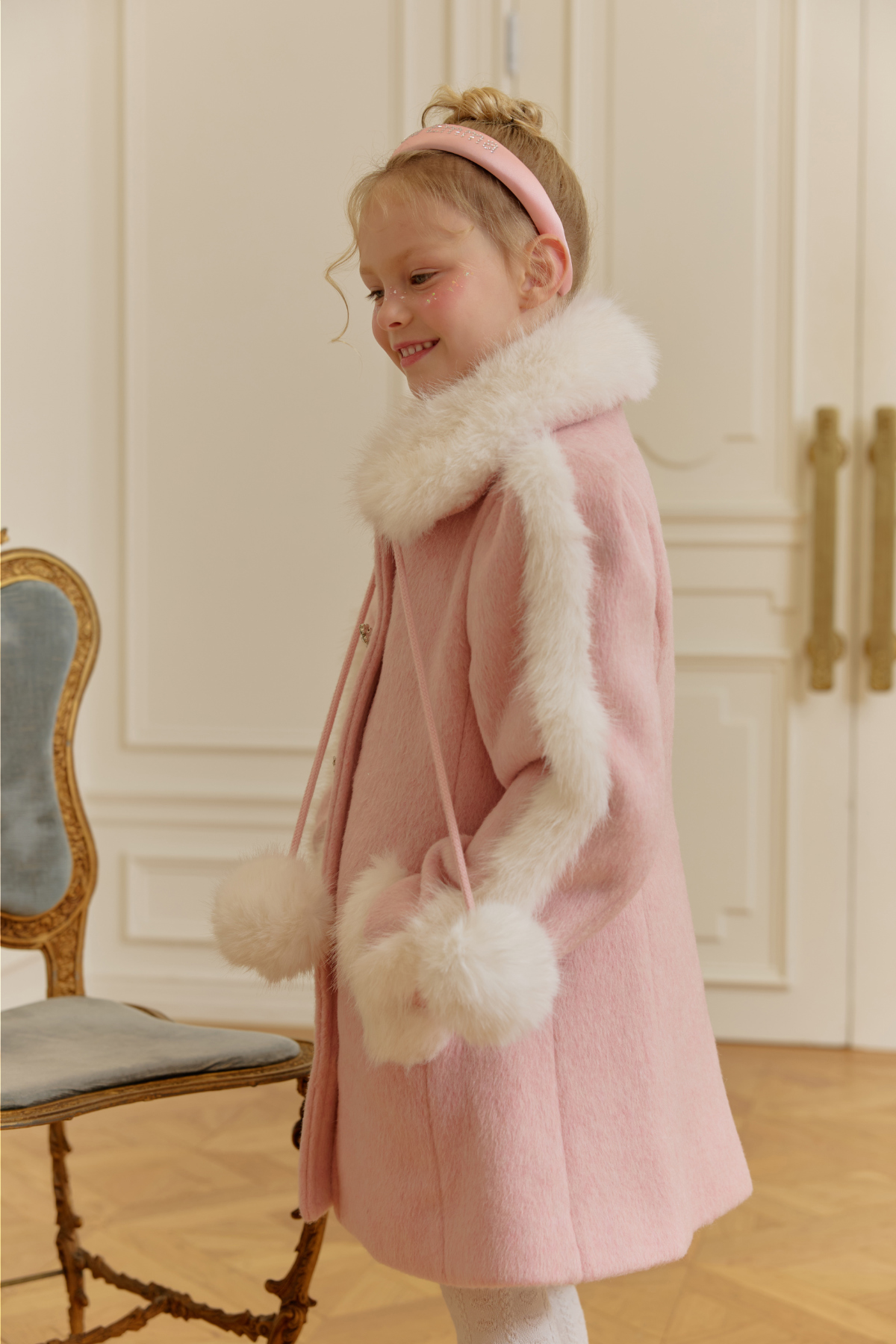 코트 모델 착용 이미지-S112L19