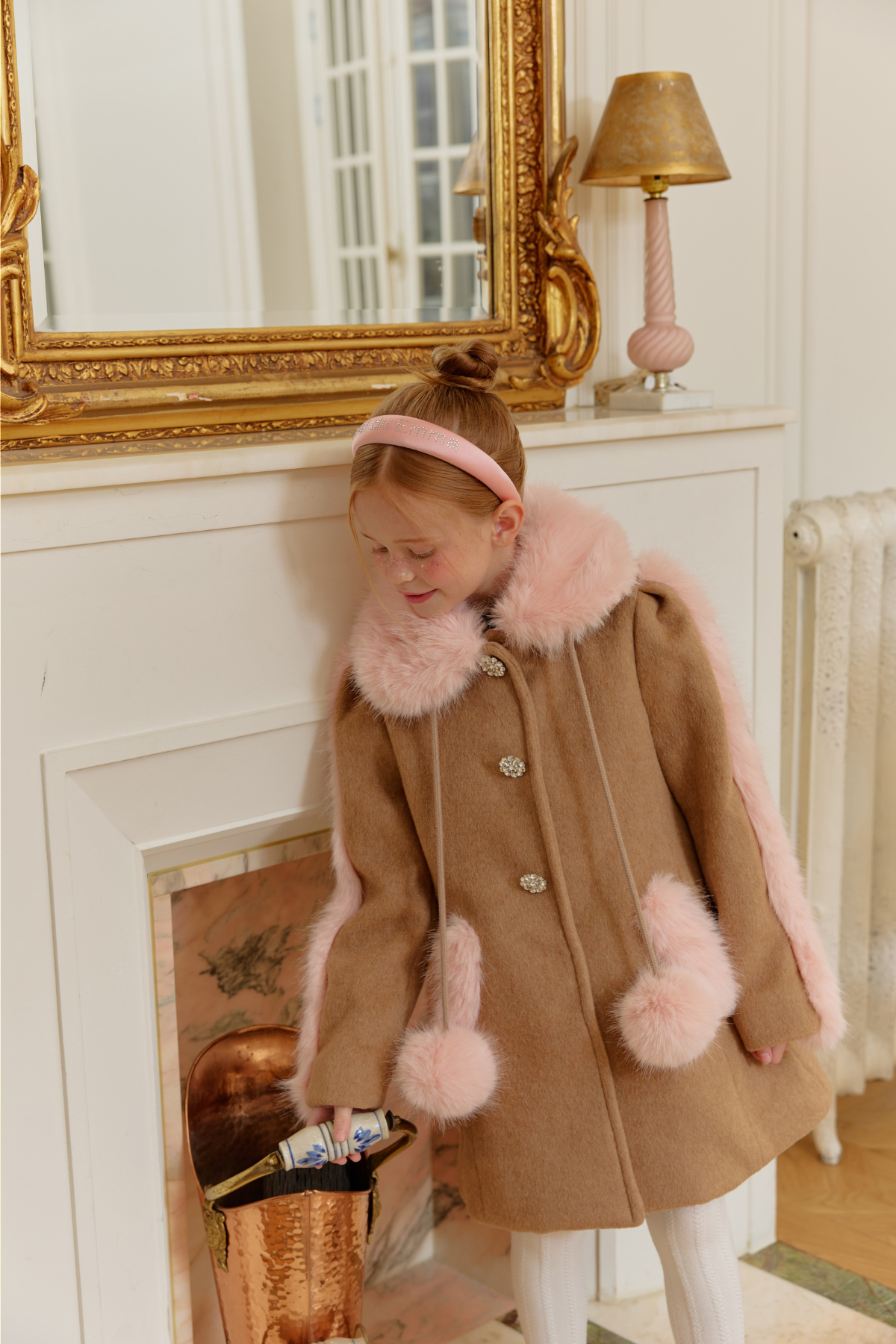 코트 모델 착용 이미지-S111L49