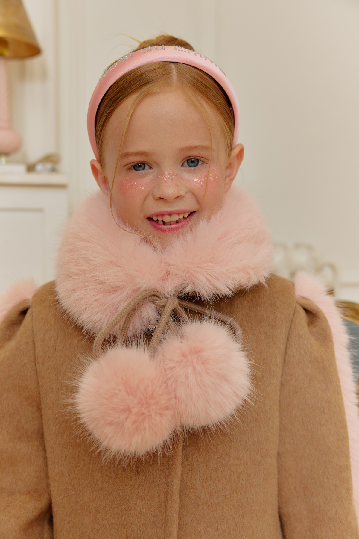 코트 모델 착용 이미지-S111L14