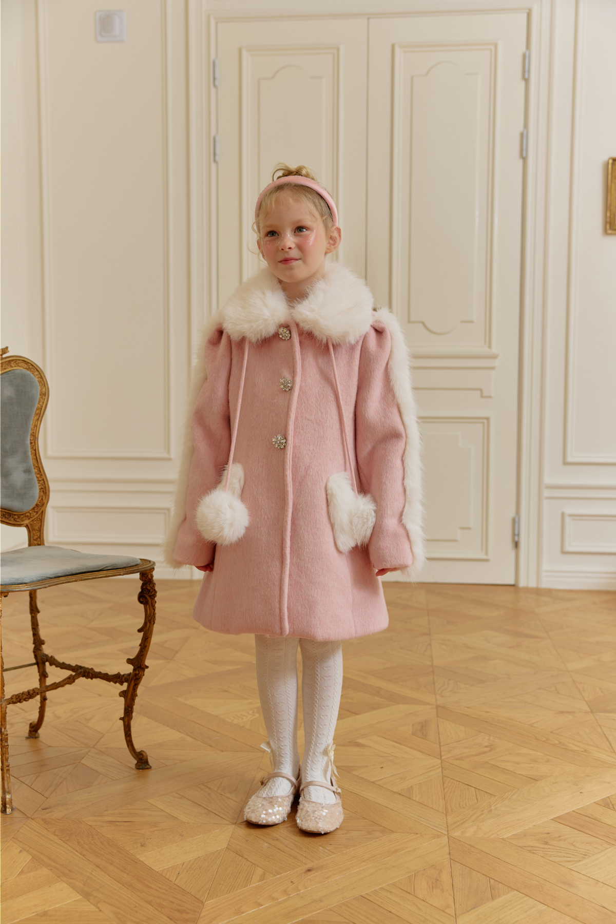 코트 모델 착용 이미지-S112L18