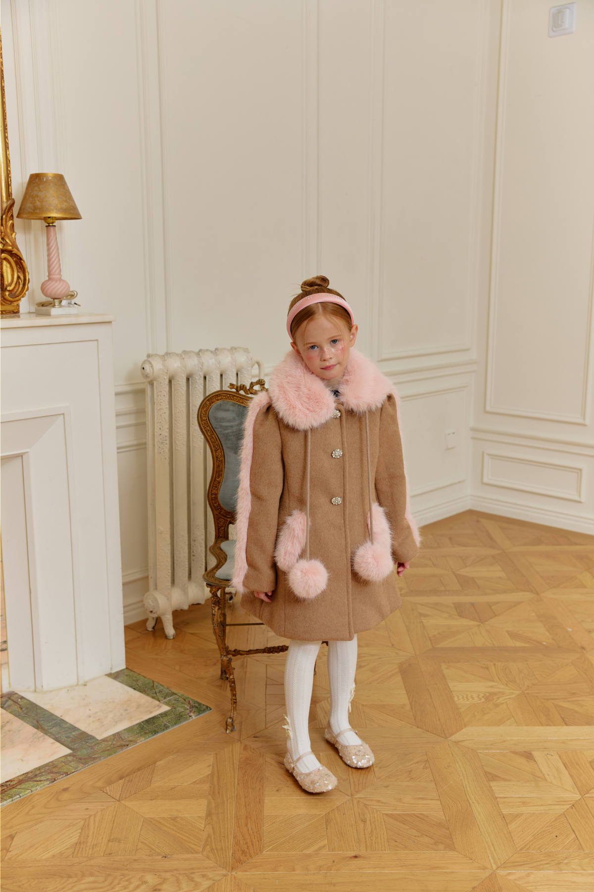 코트 모델 착용 이미지-S111L25