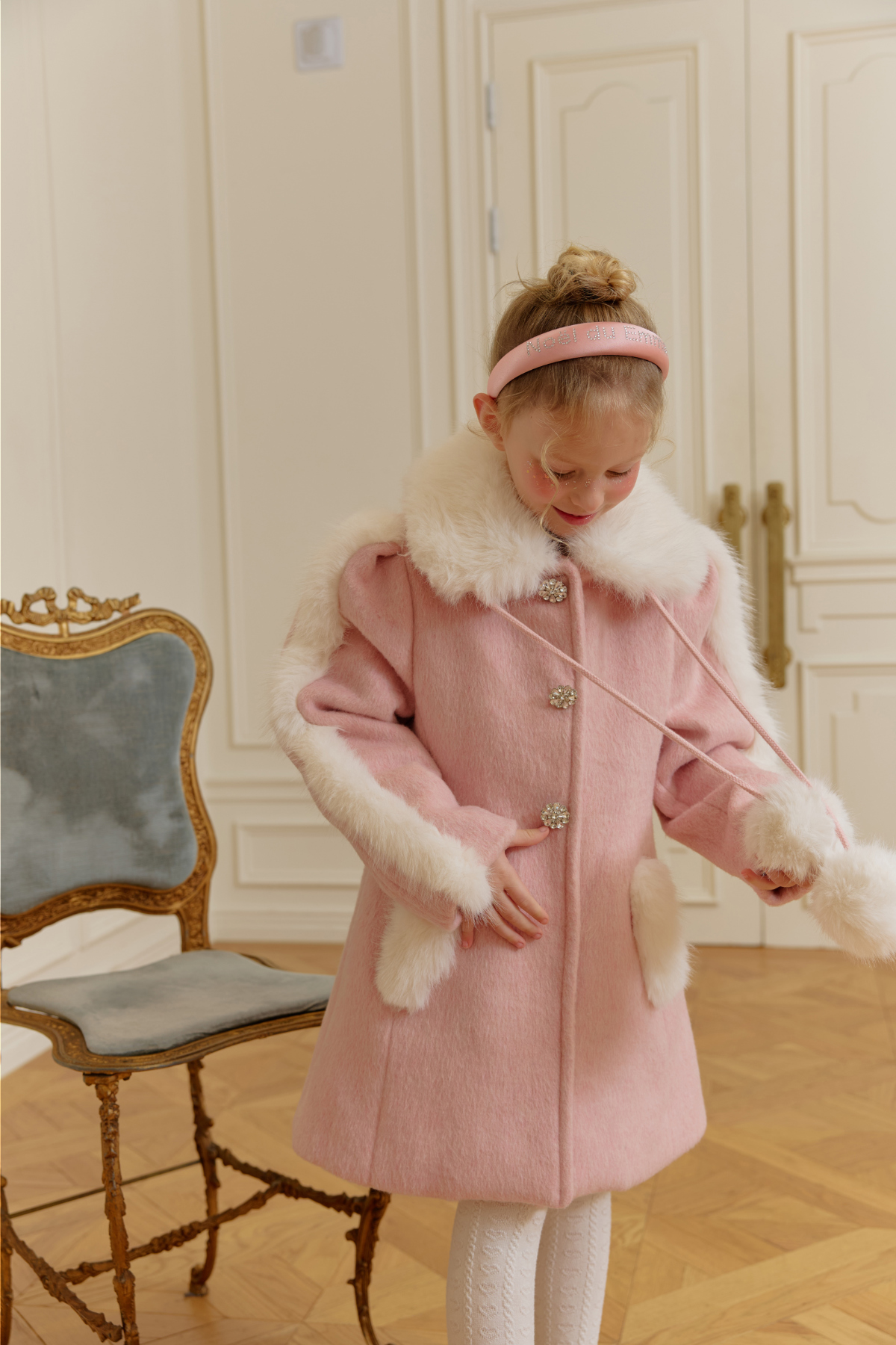 코트 모델 착용 이미지-S112L31