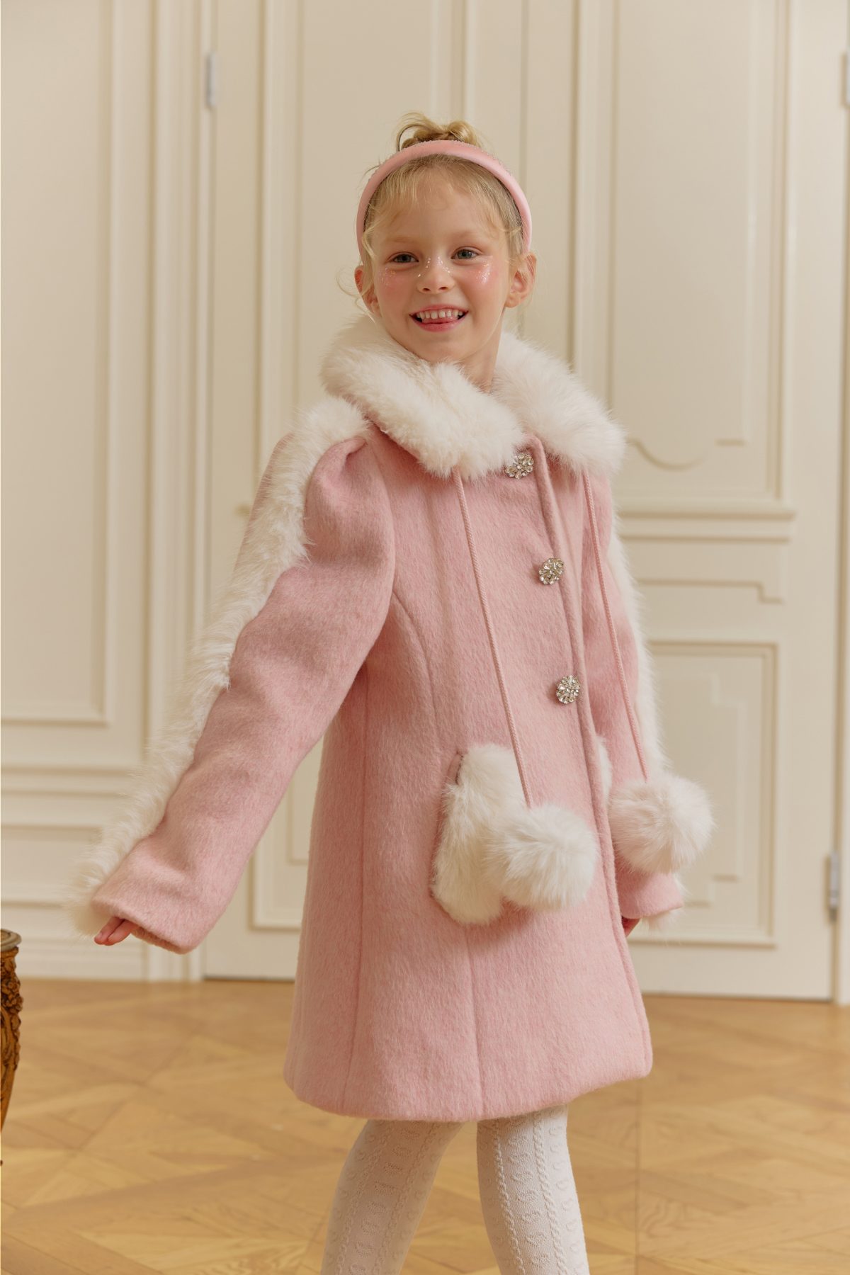 코트 모델 착용 이미지-S112L7