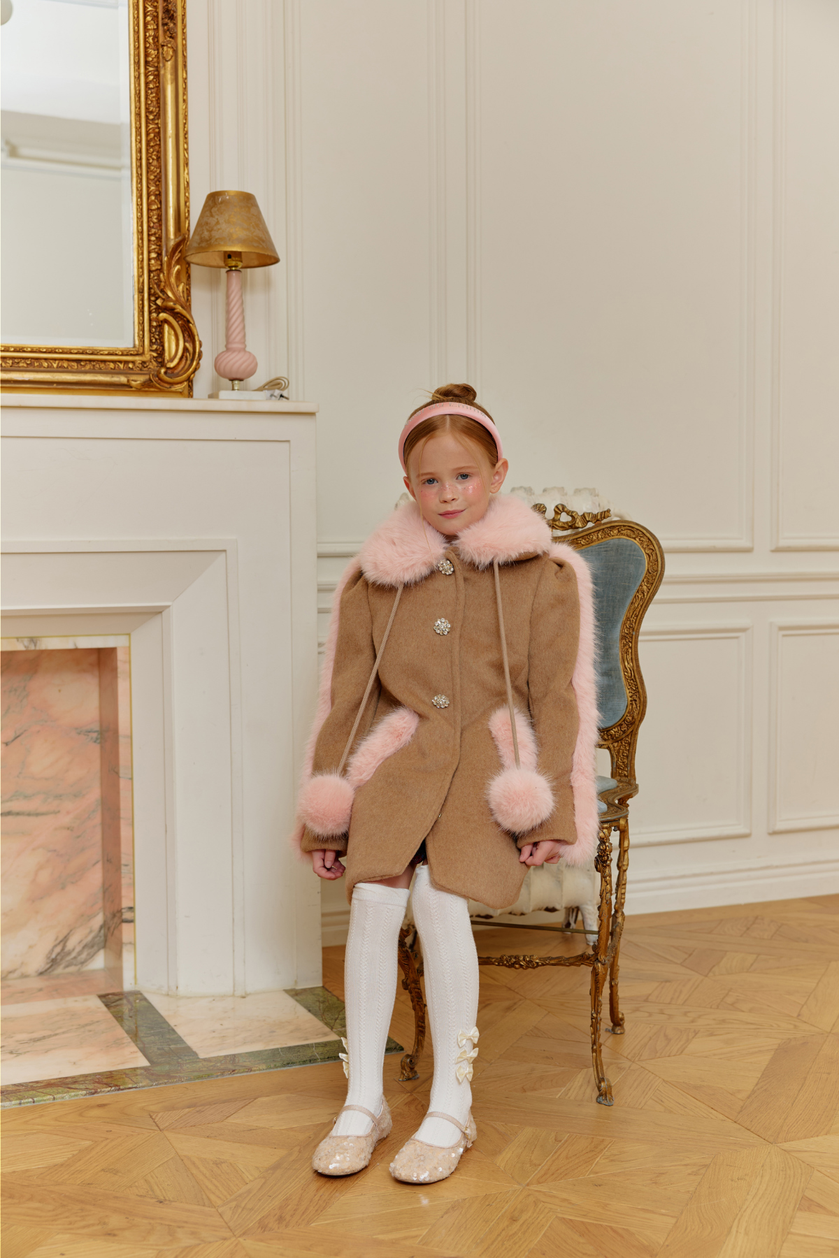 코트 모델 착용 이미지-S112L14