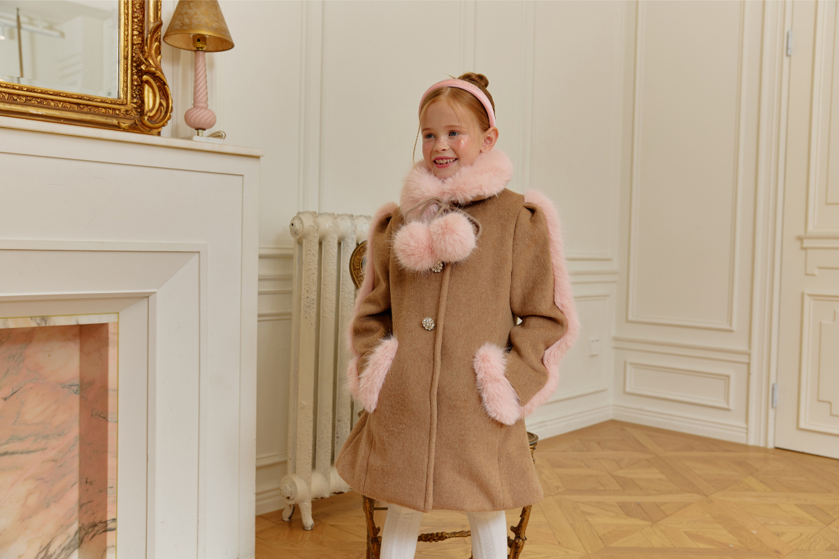 코트 모델 착용 이미지-S111L3