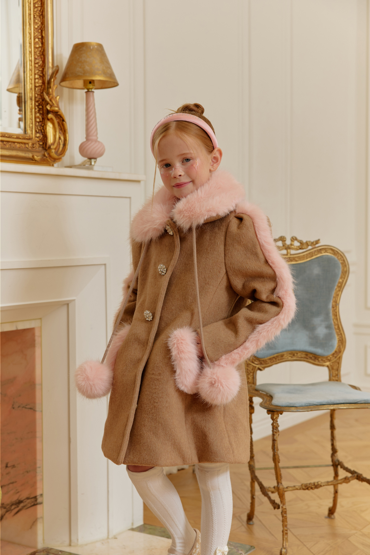 코트 모델 착용 이미지-S112L6