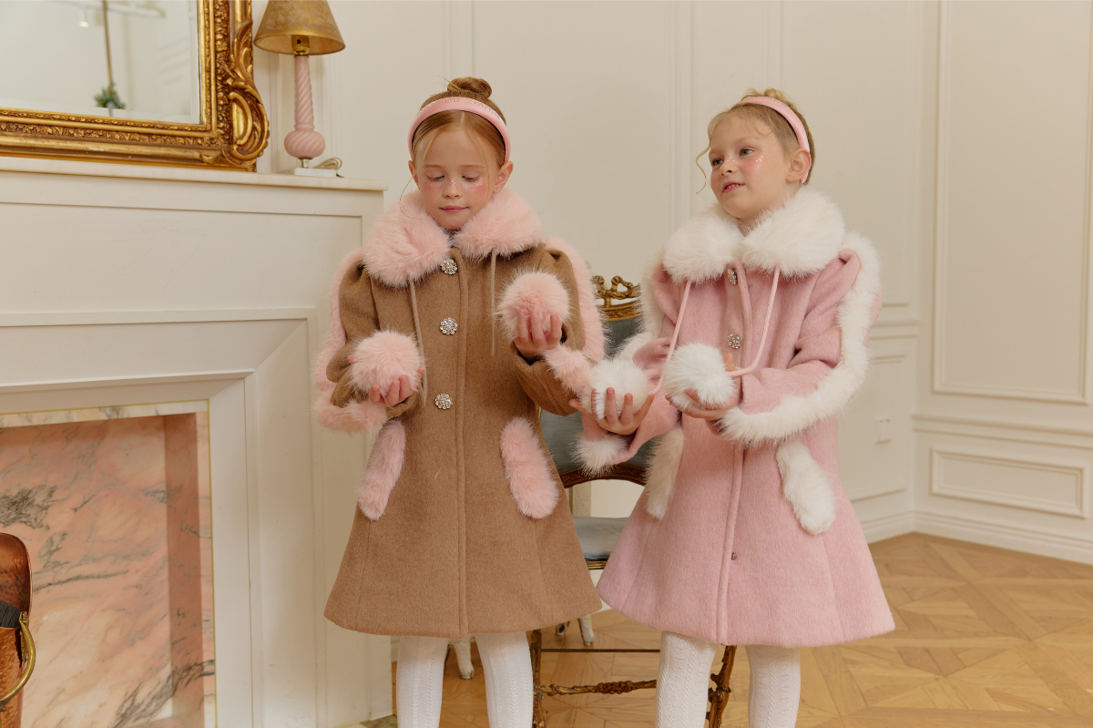 코트 모델 착용 이미지-S112L47