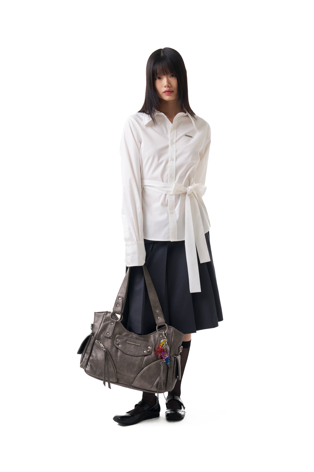 IUGAMAKARAS Studded Shoulder Bag シルバー MUSINSA公式 | IUGAMAKARAS Studded Leather Shoulder Bag (Silver)
