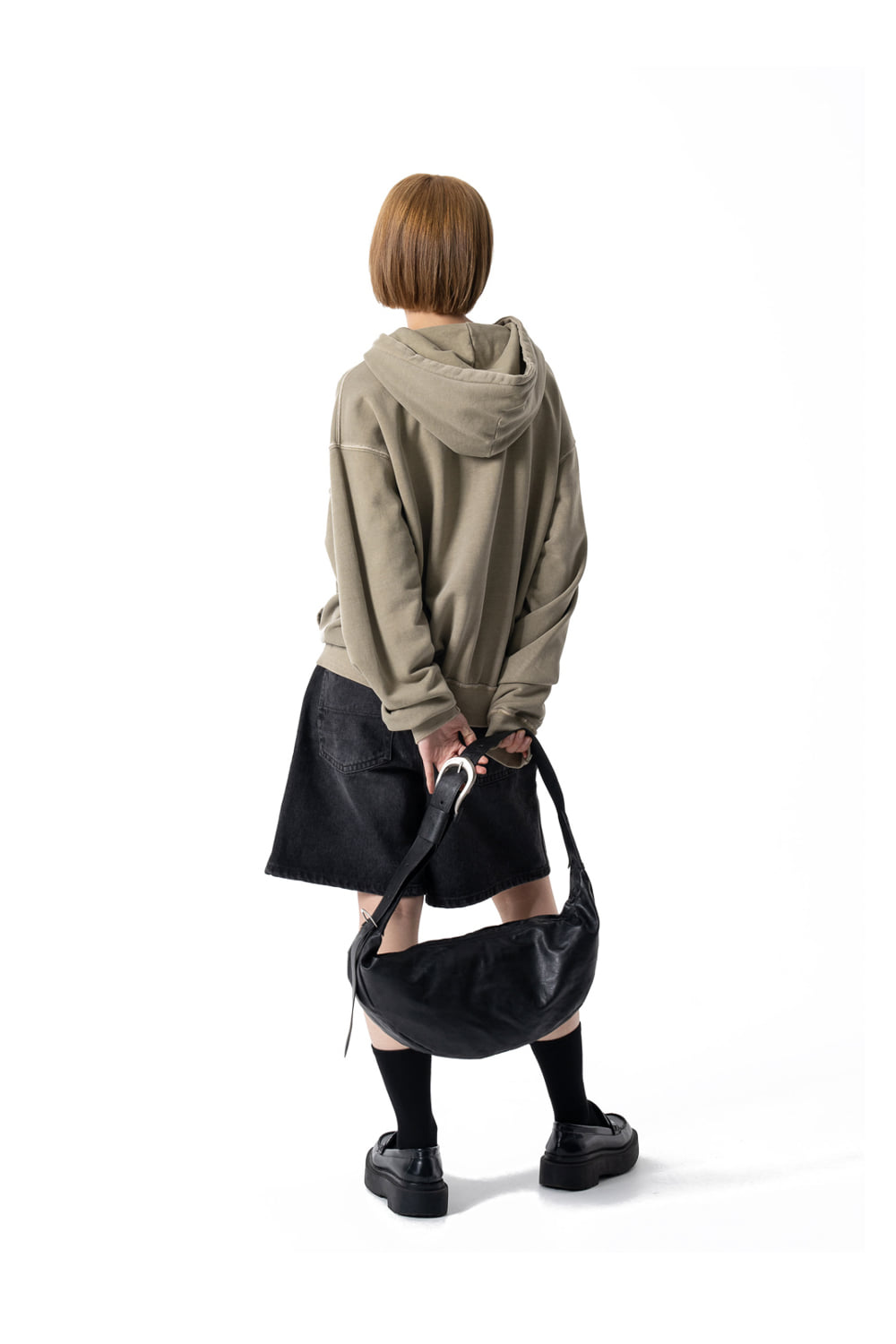 H-Buckle Banana Leather Bag (Black) - IUGAMAKARAS