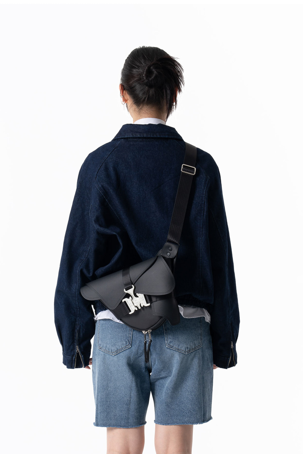 Triple Covered Crow Buckle Bag - IUGAMAKARAS