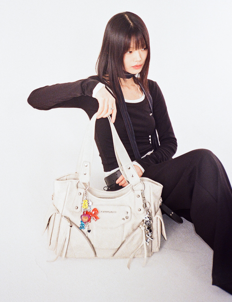 ★IUGAMAKARAS★Knotted Shoulder Bag★ IUGAMAKARAS | How to knot 'Laced Ribbon Leather Shoulder Bag