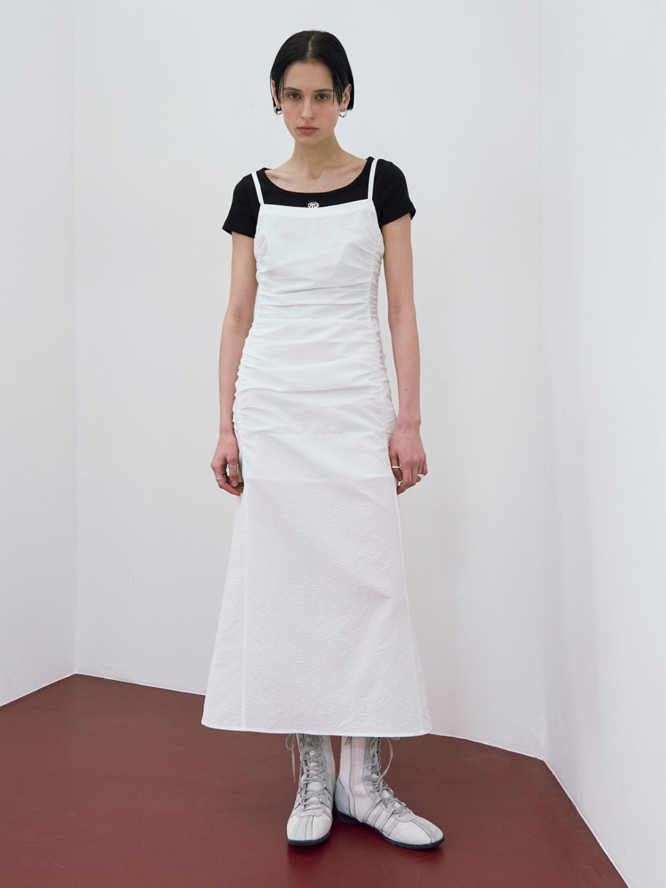 ★RAIVE★ Shirring Sleeveless Long Dress in White VW5MO19701 Shirring Sleeveless Long Dress in White VW5MO197-01 - RAIVE