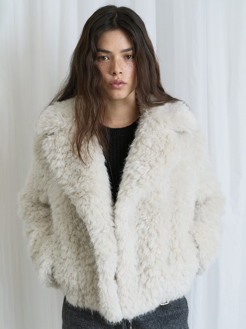 Wide-Collar Fur Jacket in Ivory VF5WJ102-03 - RAIVE