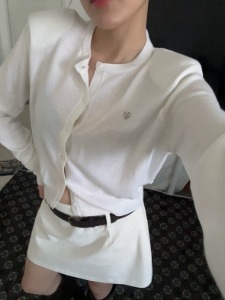 라엘 가디건 - 심플하고 세련된 데일리 여성 가디건 제품 이미지