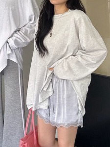 썸머패드티 - 어깨 라인을 잡아주는 미니멀한 실루엣의 반팔 티셔츠