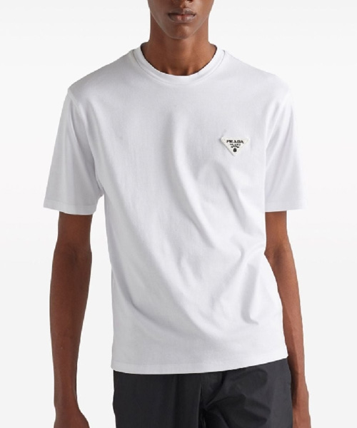 삼각로고 패치 코튼 티셔츠