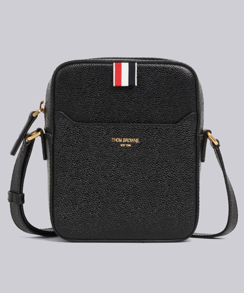 페블 그레인 레더 버티컬 카메라 백