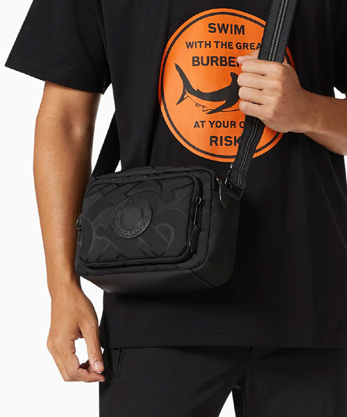 모노그램 자카드 크로스백