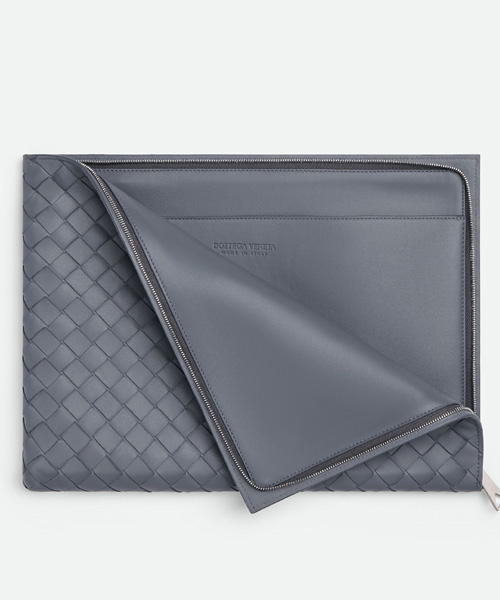 인트레치아토 하프 지퍼 파우치