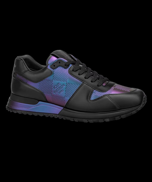 런어웨이 스니커즈