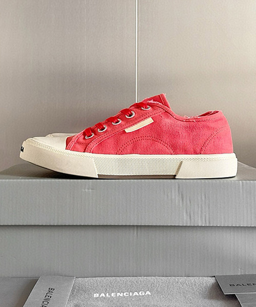 파리 로우탑 스니커즈