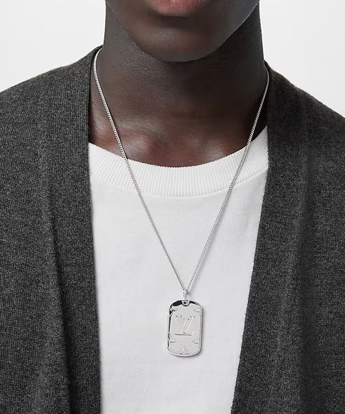 모노그램 로켓 네크리스