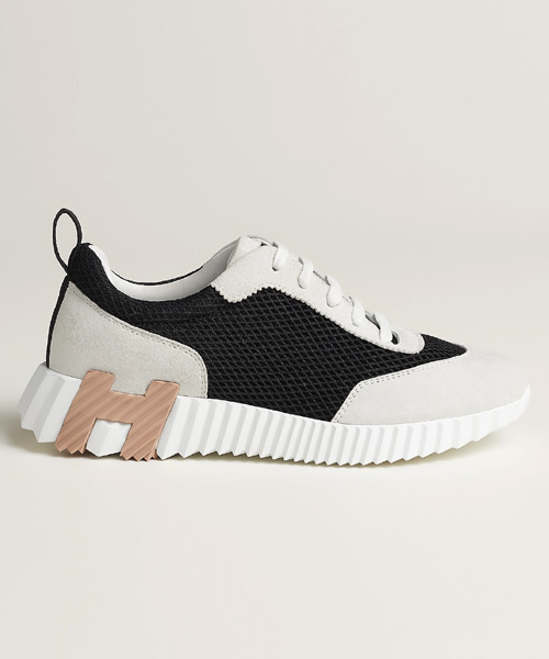 바운싱 스니커즈