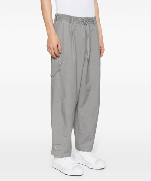 로고 프린트 캔버스 트라우져