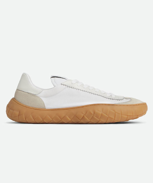 아폴로 스니커즈