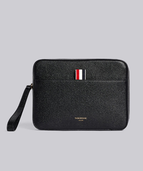 텍스쳐드 지퍼 파우치