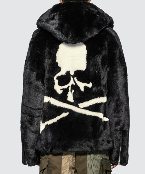 스컬 로고 후드 퍼 자켓