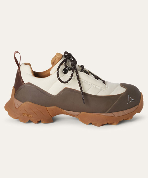 카트리나 스니커즈