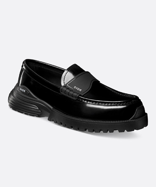 블랙 유광 가죽 컴배트 로퍼