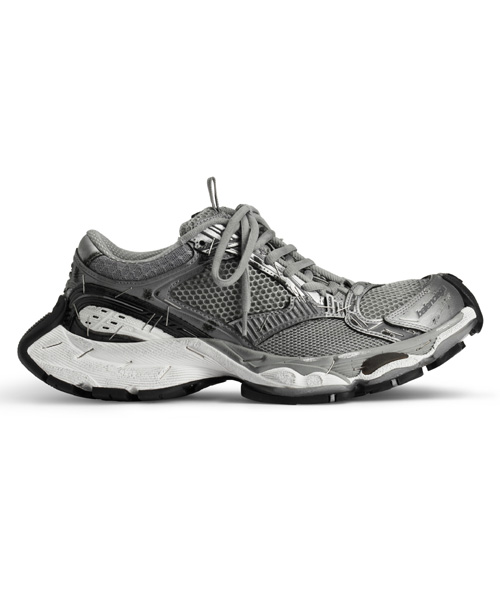 스테이플러 스니커즈