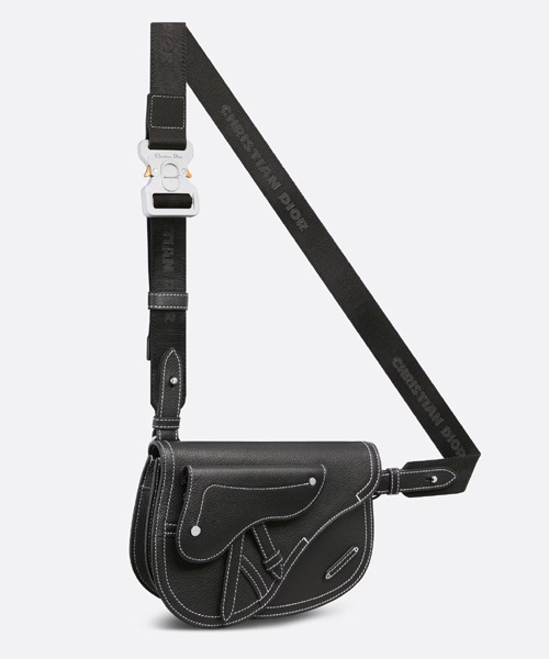 블랙 그레인드 카프스킨 새들 파우치