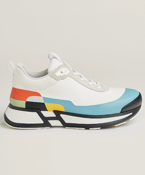 아이언 스니커즈