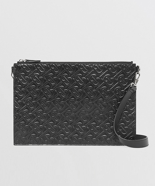 엠보스드 모노그램 가죽 파우치